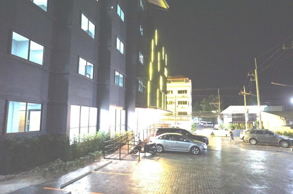 Prinn Hotel ラヨーン エクステリア 写真